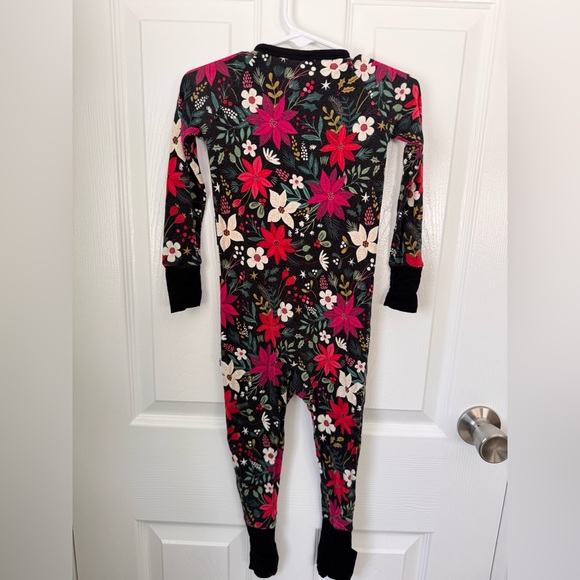 Little Sleepies Poinsettia Zippy - Picture 4 of 4